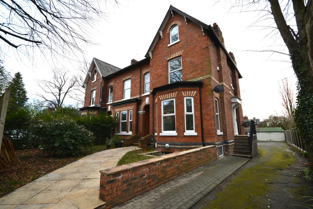 2 bedroom apartment for sale in Heaton Moor Road, Heaton Moor, SK4