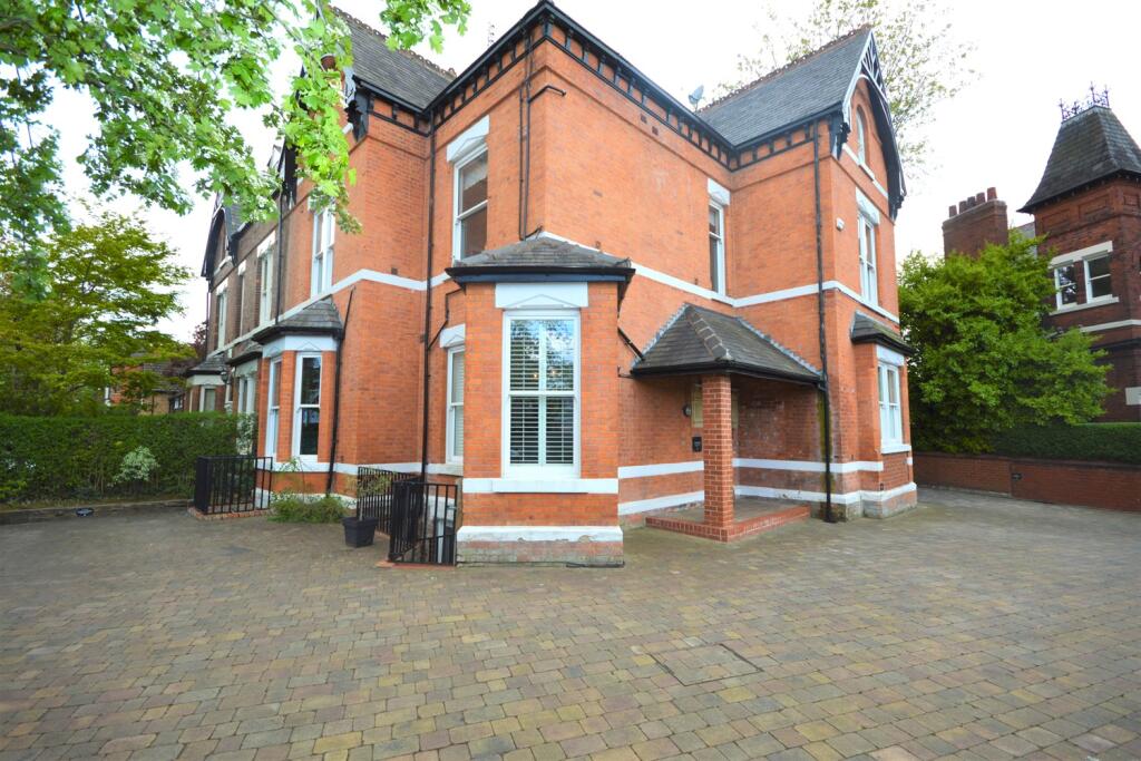 Main image of property: Heaton Moor Road, Heaton Moor