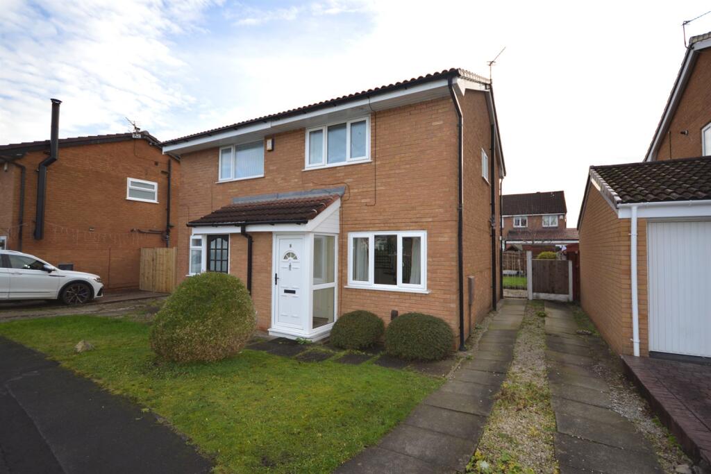 Main image of property: Kentstone Avenue, Heaton Mersey