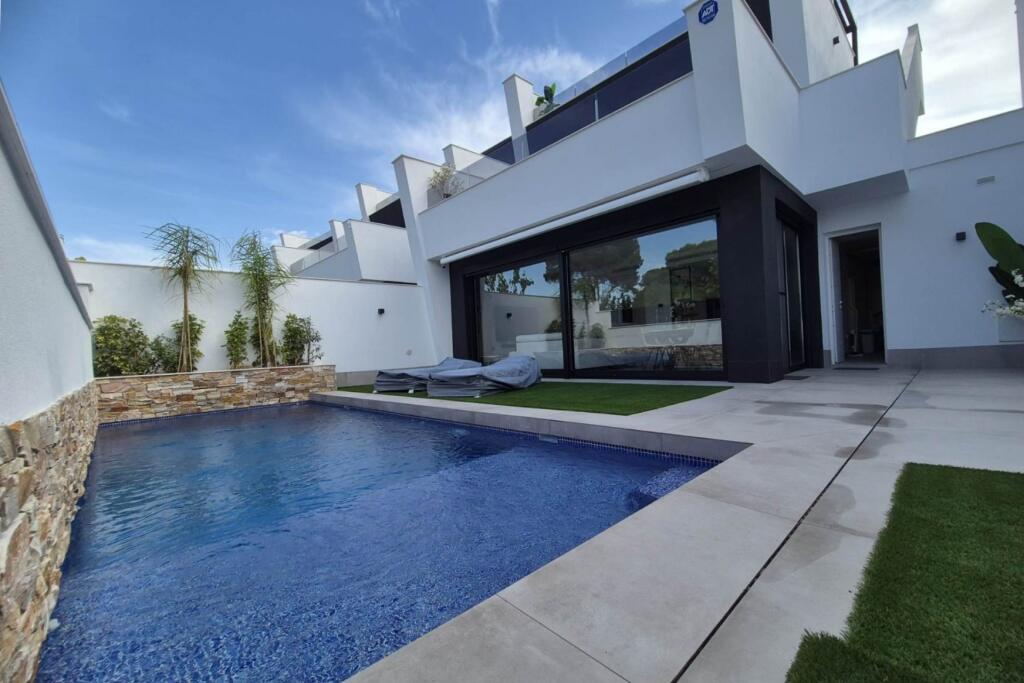 Main image of property: Santiago de la Ribera