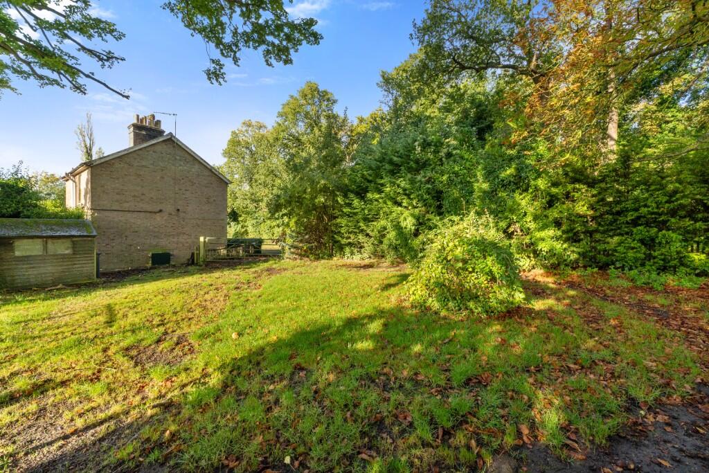 Additional property image - 1 Grange Cottages, High Wych Road, Sawbridgeworth, Hertfordshire, CM21