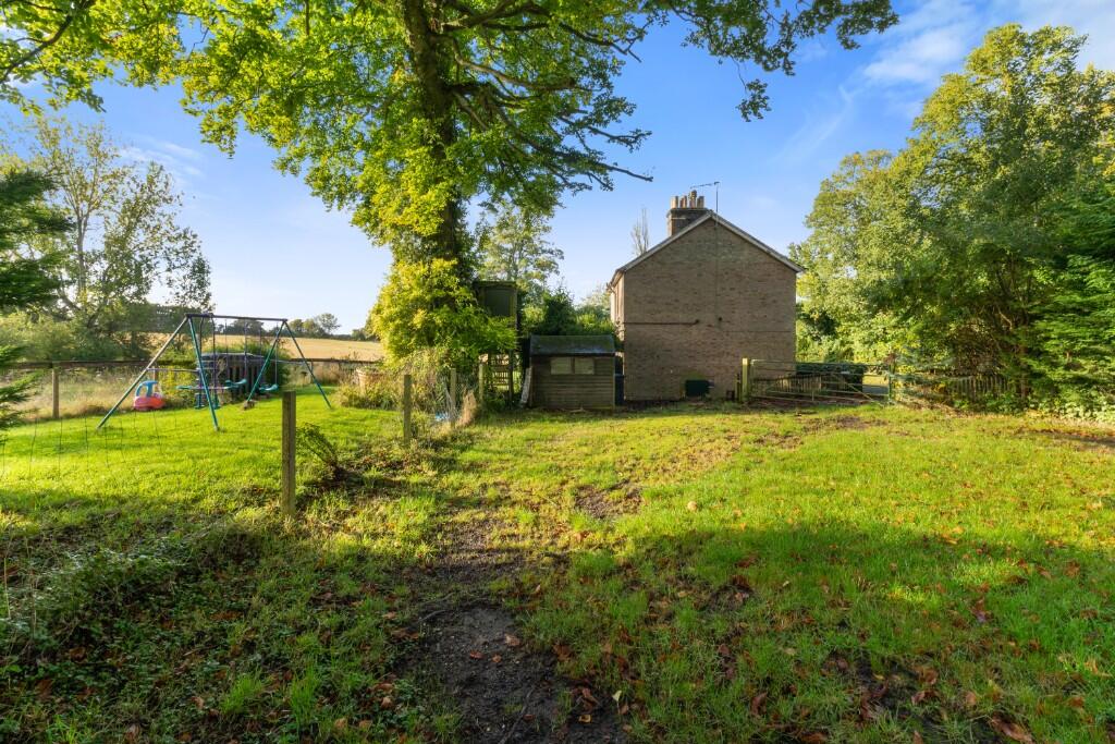 Additional property image - 1 Grange Cottages, High Wych Road, Sawbridgeworth, Hertfordshire, CM21
