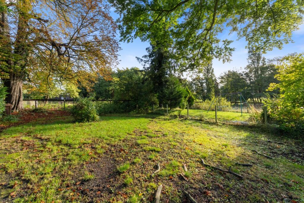 Additional property image - 1 Grange Cottages, High Wych Road, Sawbridgeworth, Hertfordshire, CM21