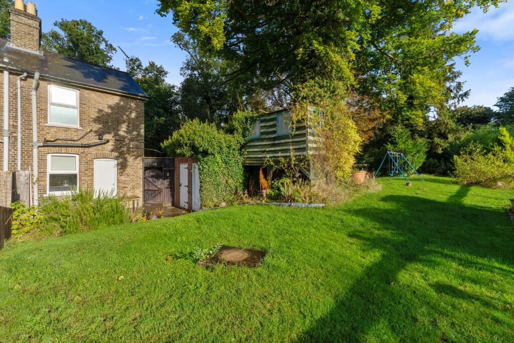 Additional property image - 1 Grange Cottages, High Wych Road, Sawbridgeworth, Hertfordshire, CM21