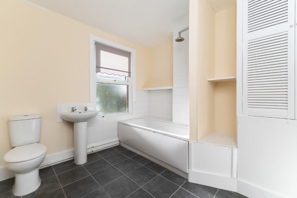 Additional property image - 1 Grange Cottages, High Wych Road, Sawbridgeworth, Hertfordshire, CM21