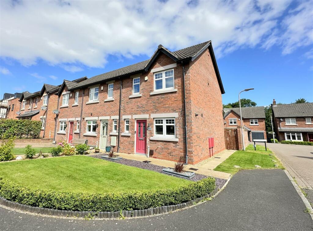 2 bedroom semidetached house for sale in Turnstone Drive, Carlisle, CA2