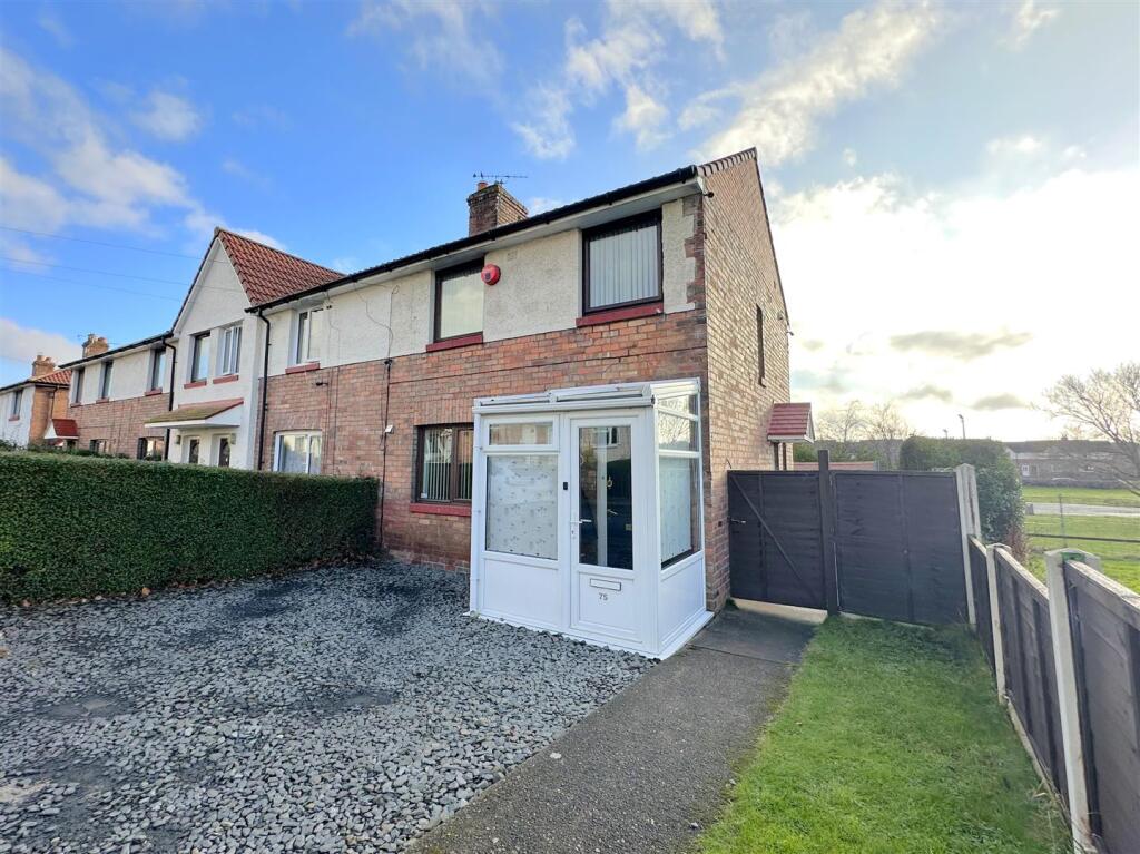 3 bedroom semi-detached house