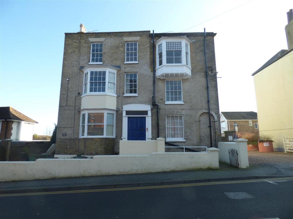 Main image of property: 222 Dover Road, Walmer, Deal, CT14