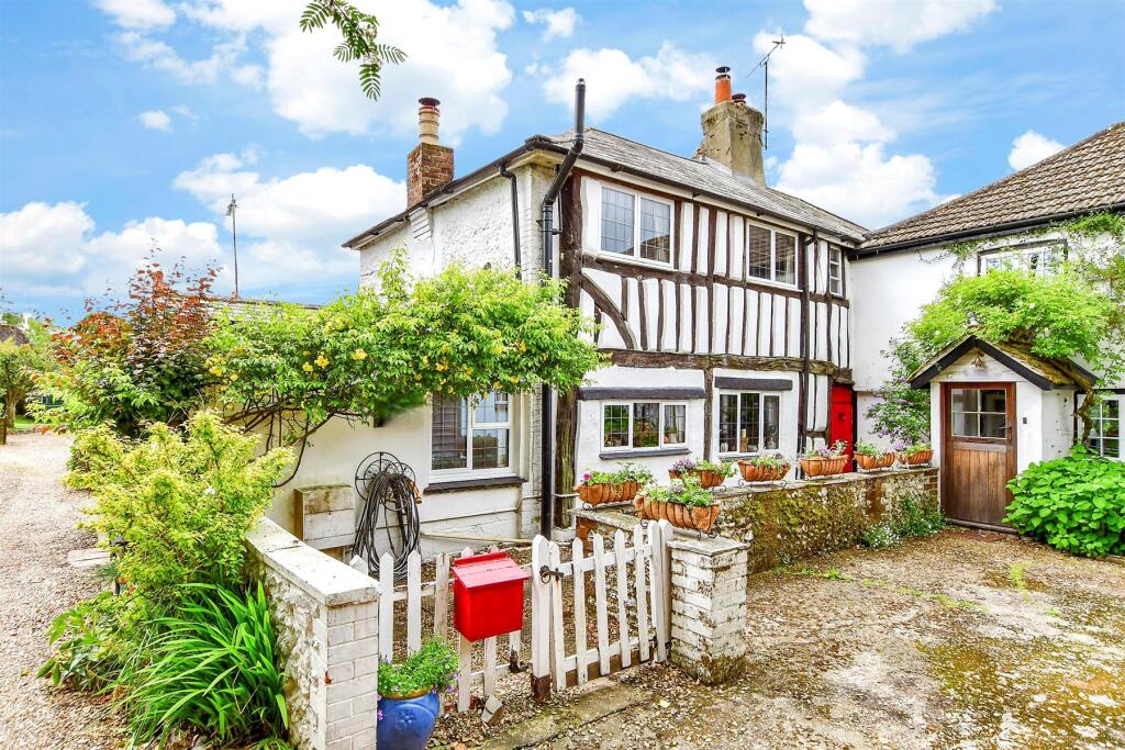 Main image of property: Pond Lane, Clanfield, Hampshire