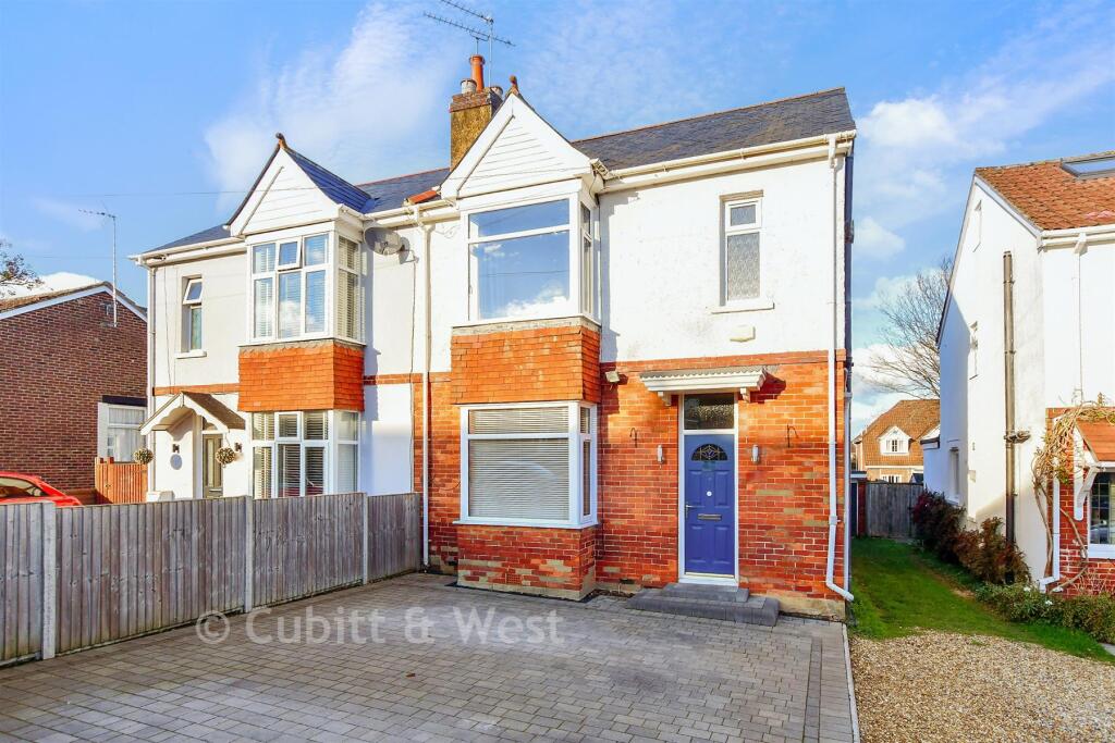 Main image of property: Park Avenue, Waterlooville, Hampshire