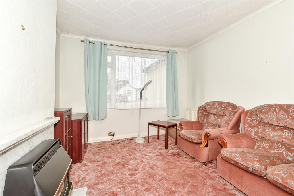 3 bedroom semidetached bungalow for sale in Abbey Road, Sompting