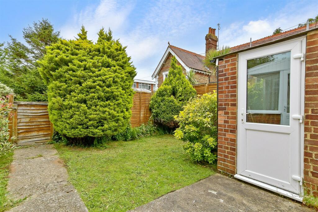 Main image of property: Bulkington Avenue, Worthing, West Sussex