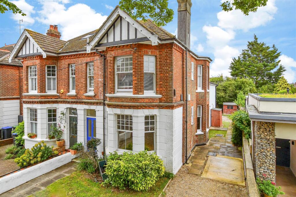 Main image of property: Shakespeare Road, Worthing, West Sussex