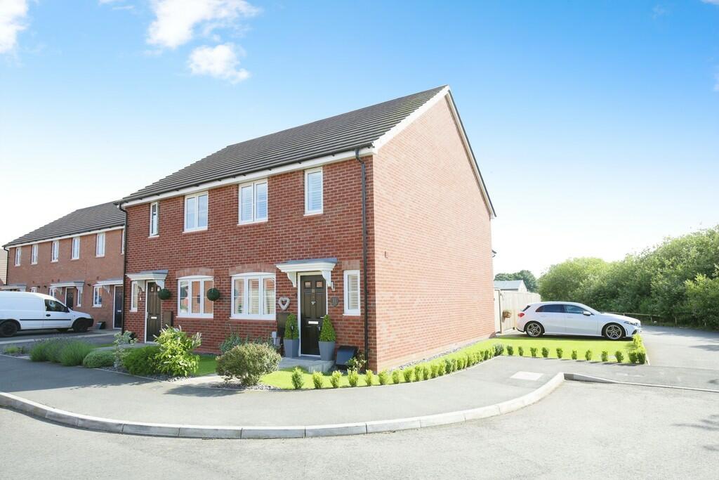 3 bedroom semidetached house for sale in Burdett Road, Warton, B79