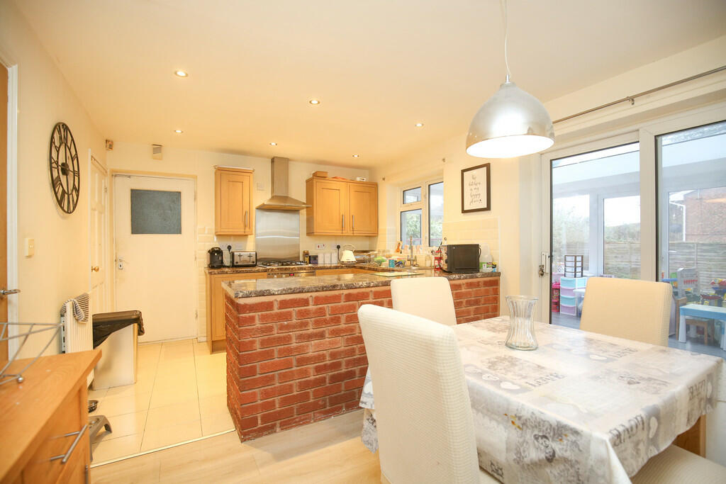 Additional property image - Loughshaw, Wilnecote
