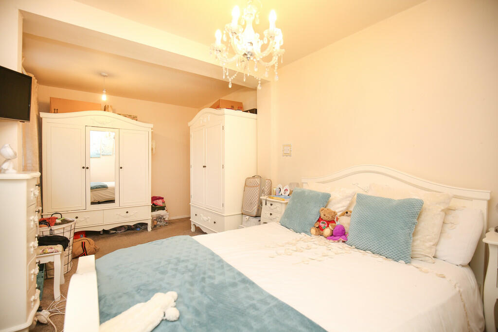 Additional property image - Loughshaw, Wilnecote