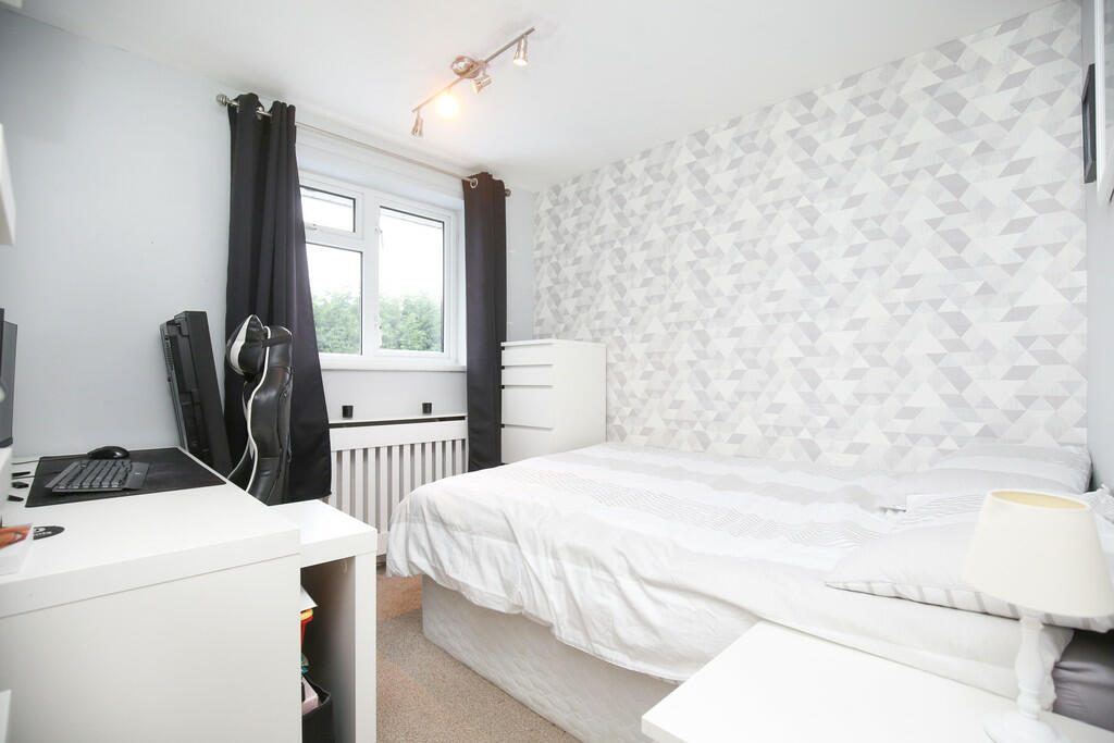 Additional property image - Loughshaw, Wilnecote