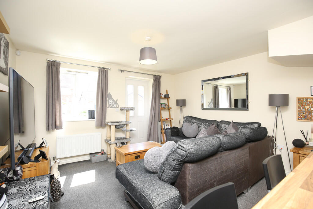Additional property image - Edden Close, Wigginton, Tamworth