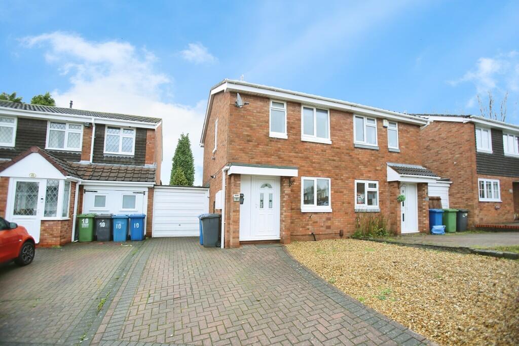 Main image of property: Grassholme, Wilnecote