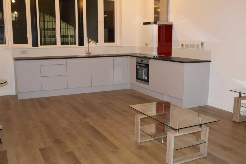 Additional property image - 150 High Street, West Bromwich
