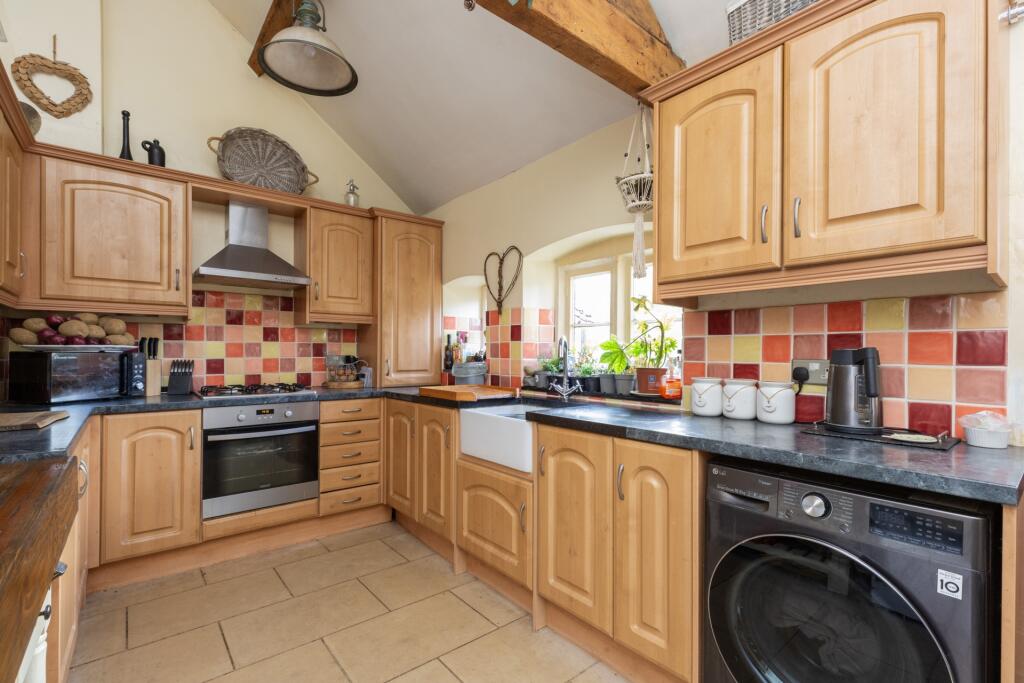 Additional property image - Queen Street, Tintinhull, BA22