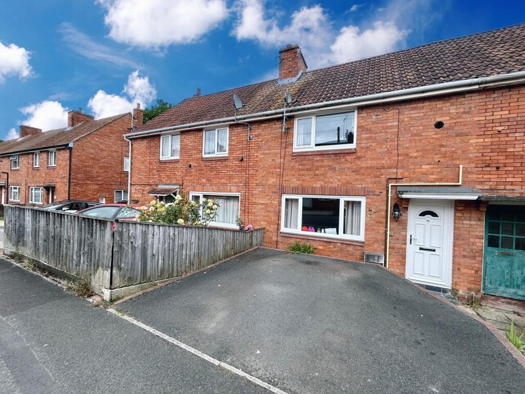 2 bedroom house for sale in Seaton Road, Yeovil, BA20