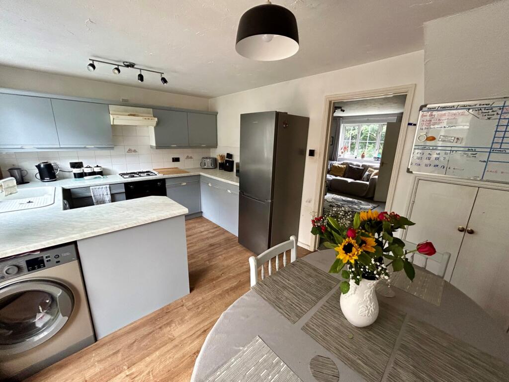 Additional property image - Shelley Close, Yeovil, BA21