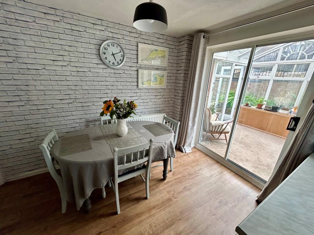 Additional property image - Shelley Close, Yeovil, BA21