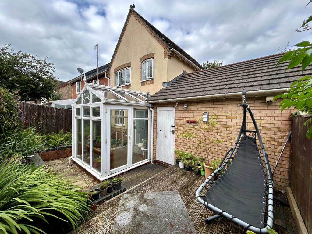 Additional property image - Shelley Close, Yeovil, BA21