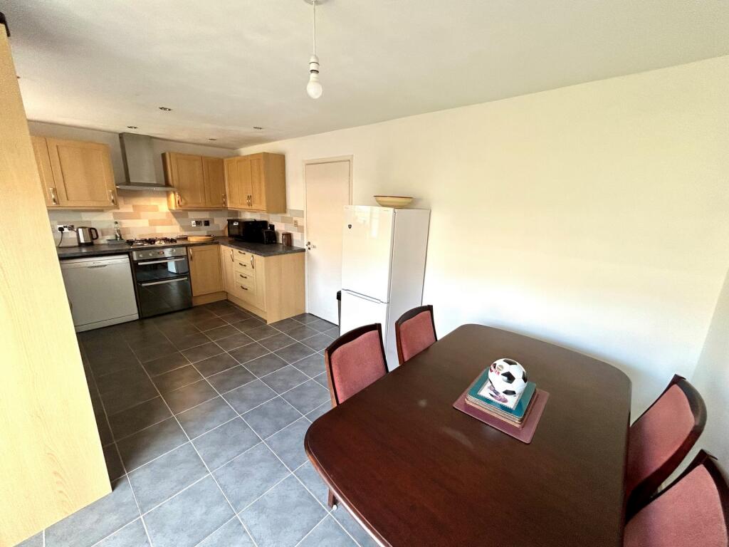 Additional property image - Meadow Road, Yeovil, BA21