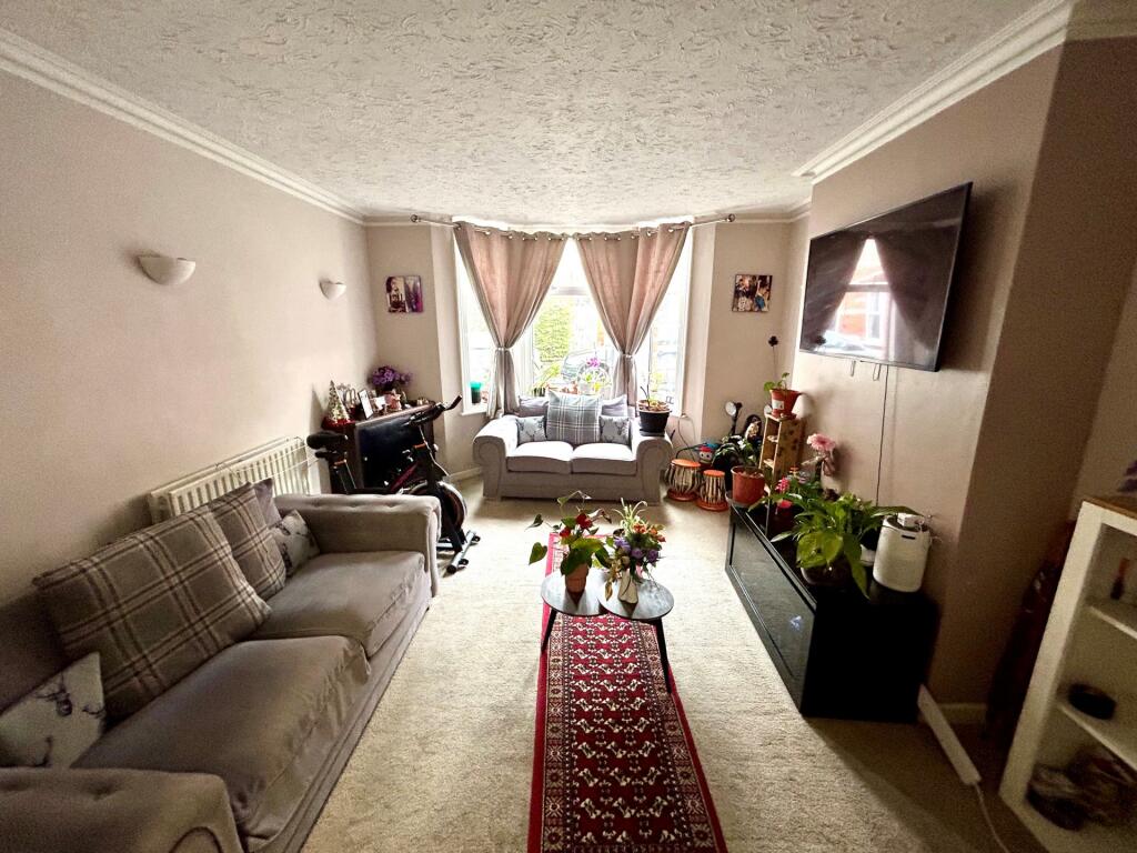 Additional property image - Beer Street, Yeovil, BA20