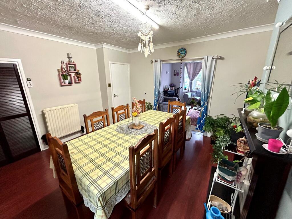 Additional property image - Beer Street, Yeovil, BA20