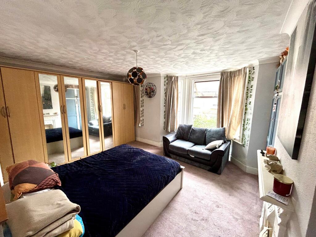 Additional property image - Beer Street, Yeovil, BA20