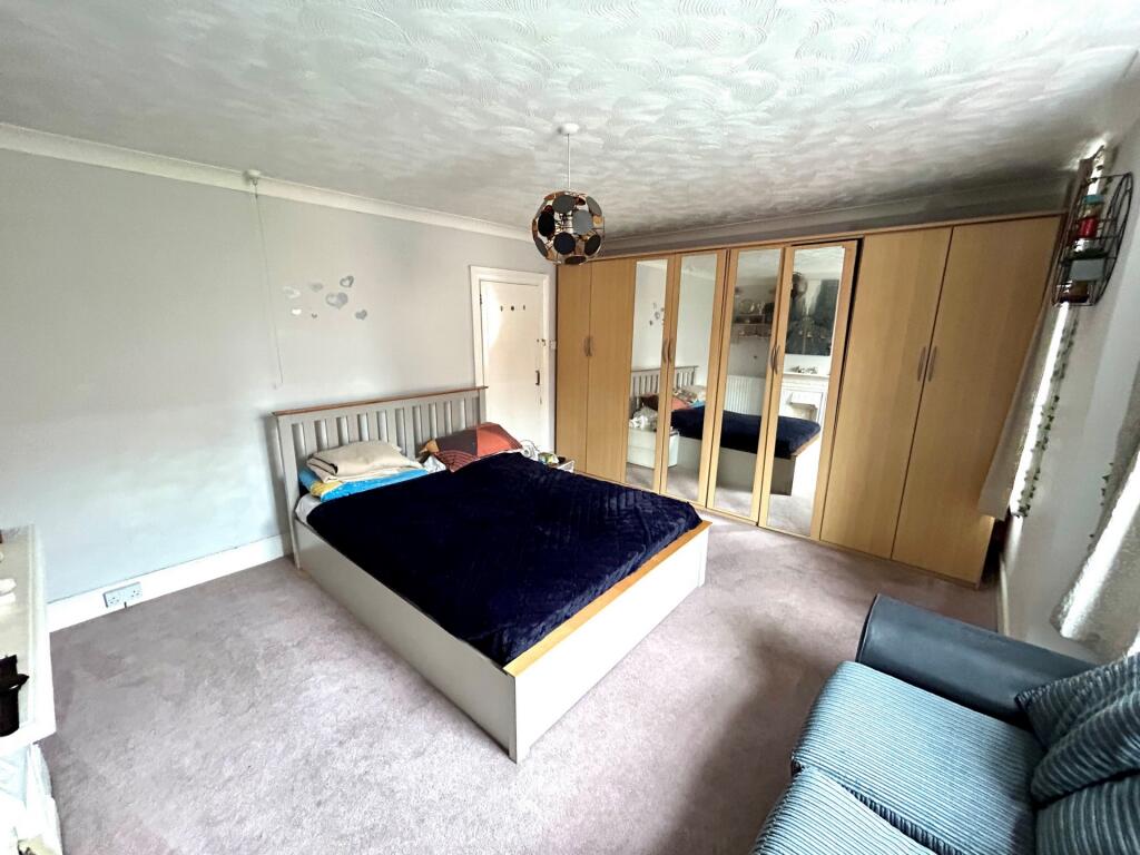 Additional property image - Beer Street, Yeovil, BA20