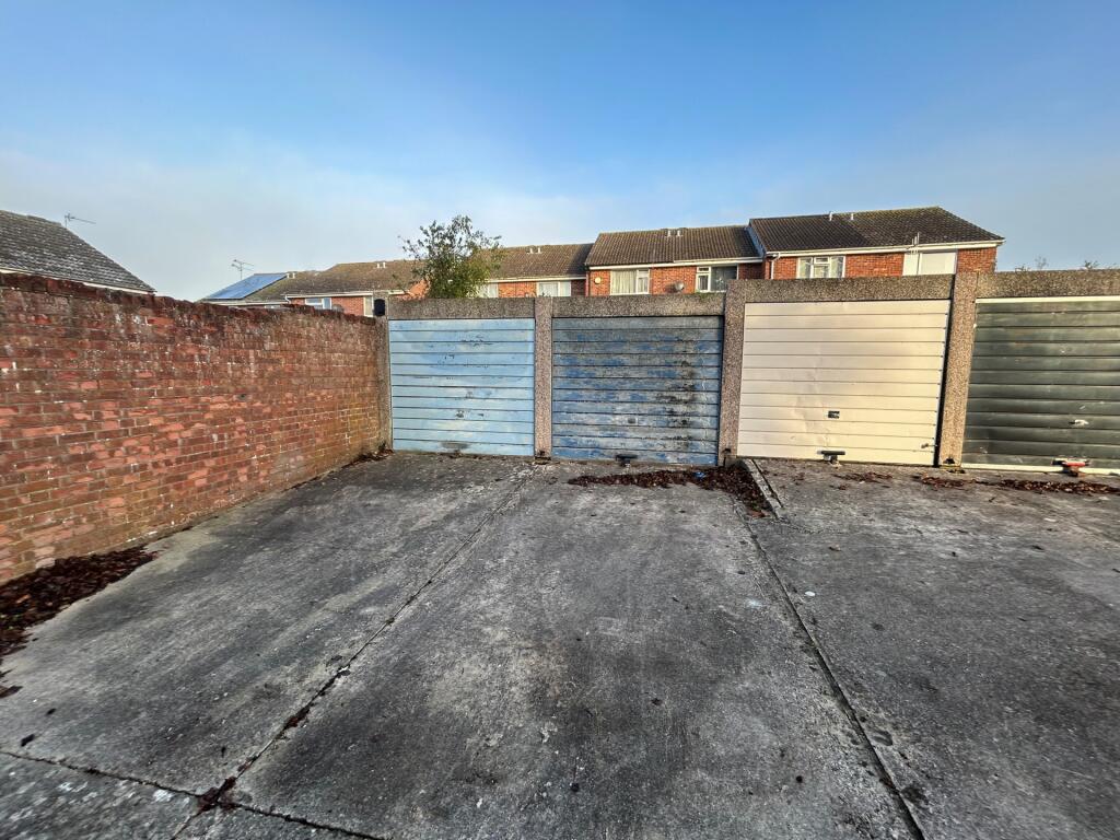 Additional property image - Lower Fairmead Road, Yeovil, BA21