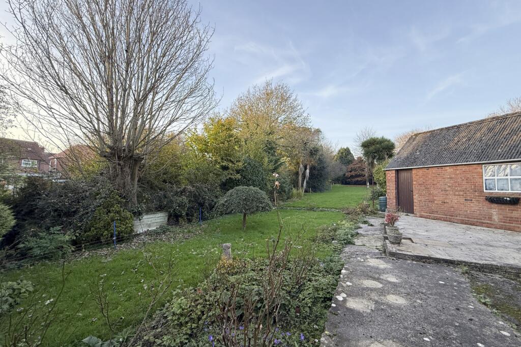 Additional property image - Summerleaze Park, Yeovil, BA20