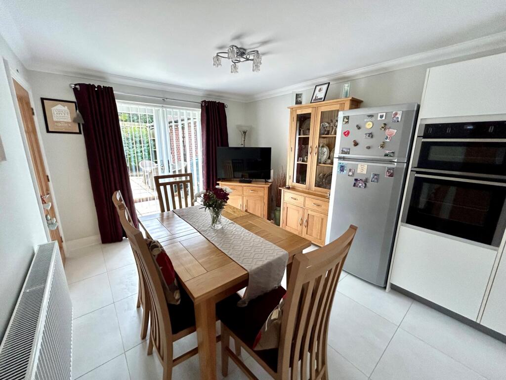 Additional property image - Hillrick Crescent, Yeovil, BA21