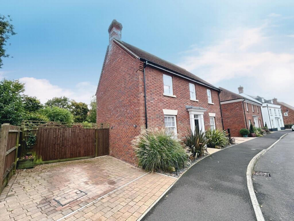 Additional property image - Hillrick Crescent, Yeovil, BA21