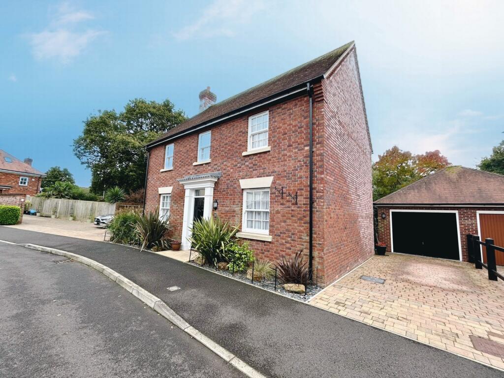 Additional property image - Hillrick Crescent, Yeovil, BA21