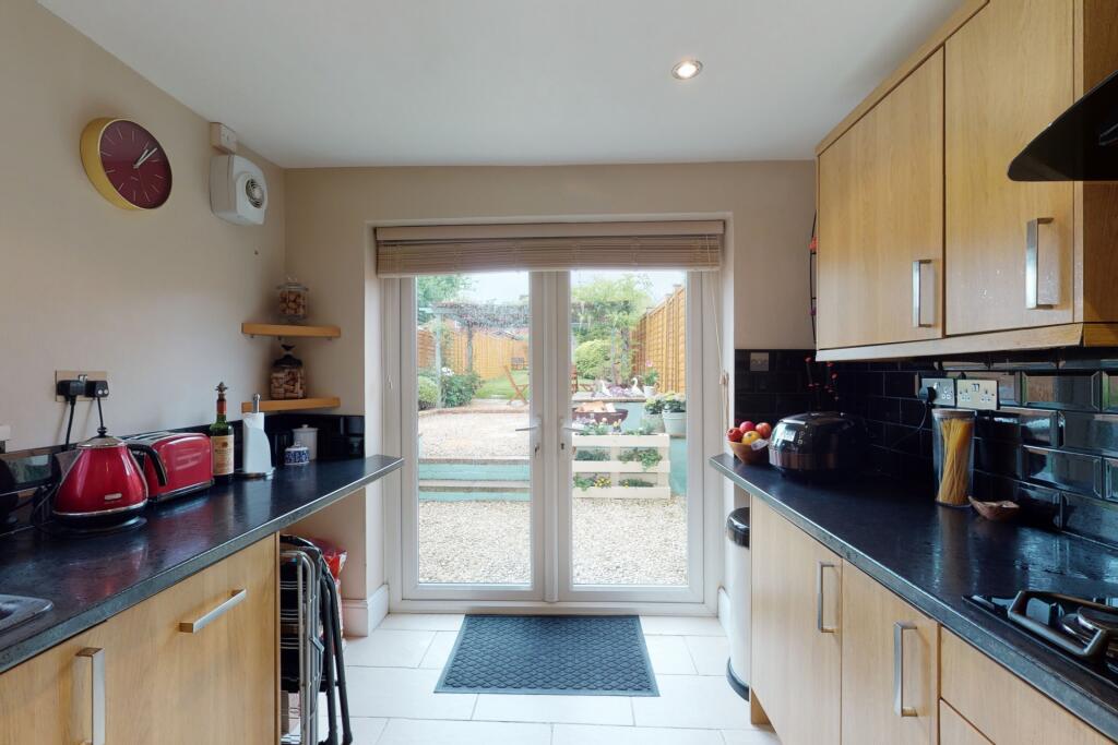 Additional property image - Preston Grove, Yeovil, BA20