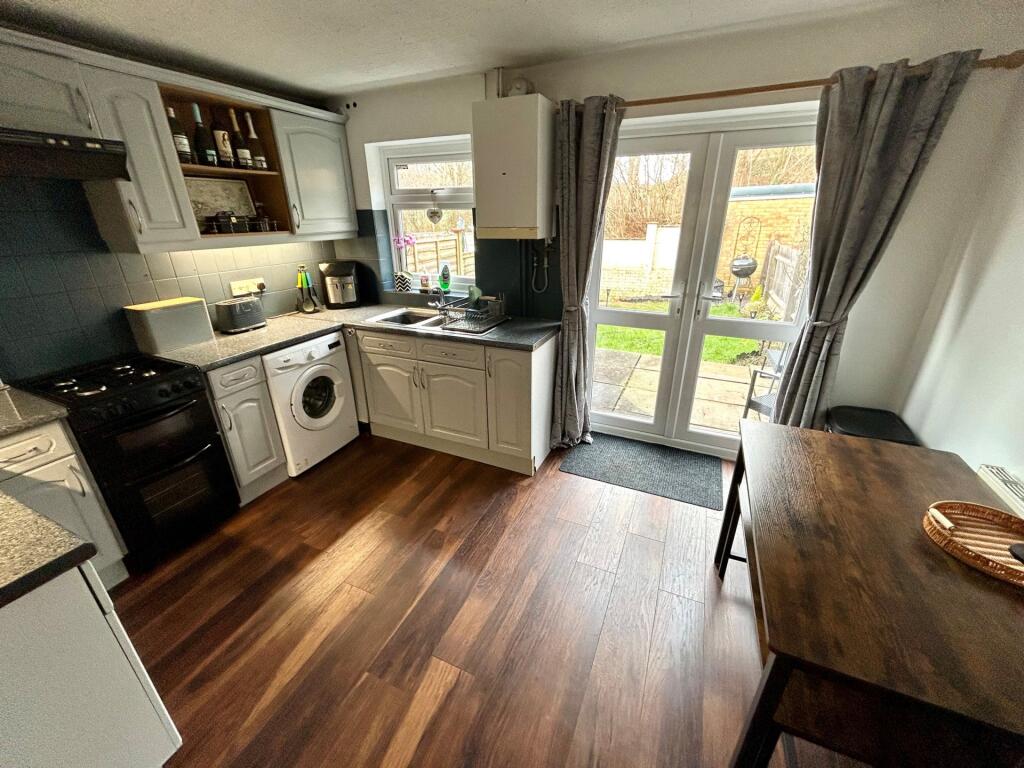 Additional property image - Friars Ave, Yeovil, BA21