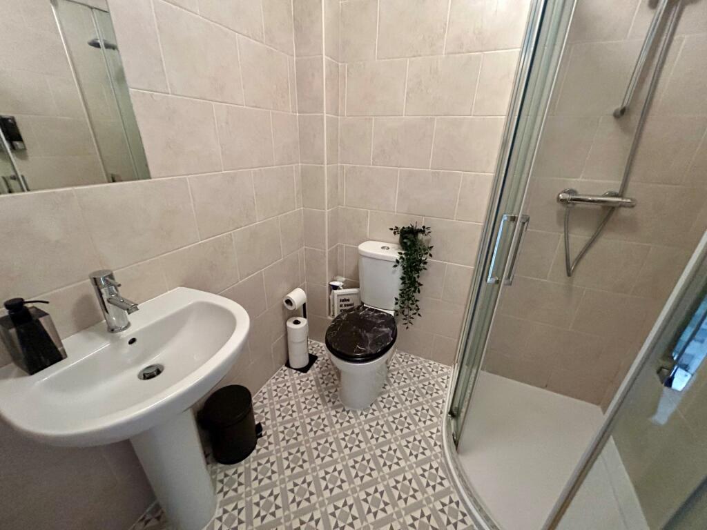 Additional property image - Friars Ave, Yeovil, BA21