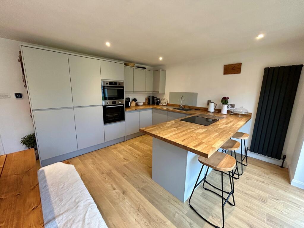Additional property image - Foxglove Way, Yeovil, BA22