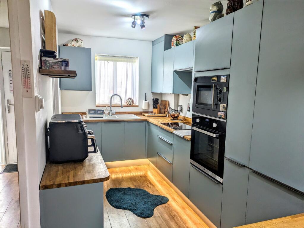 Additional property image - Ritchie Road, Yeovil, BA22