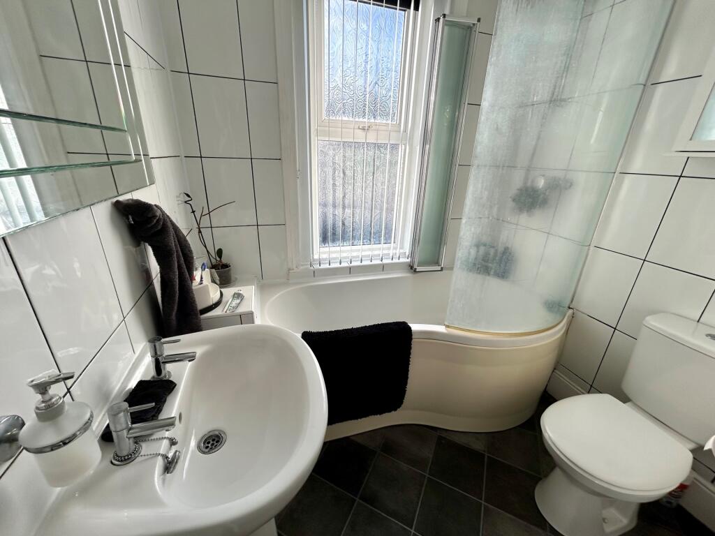 Additional property image - St Michaels Avenue, Yeovil, BA21