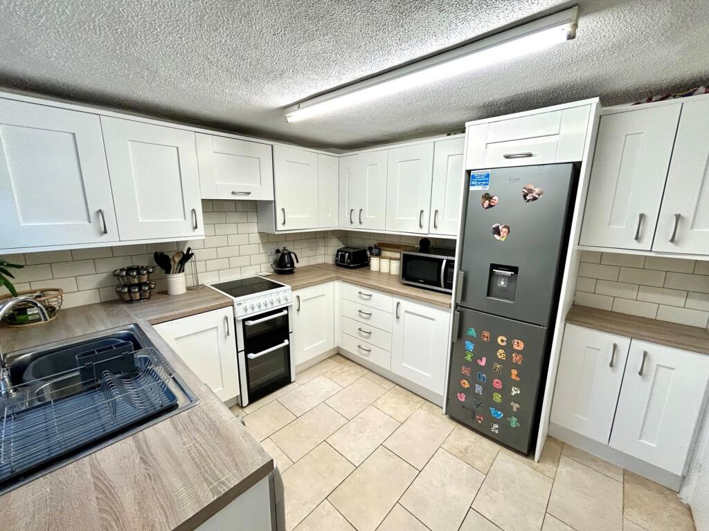 Additional property image - Seaton Road, Yeovil, BA20