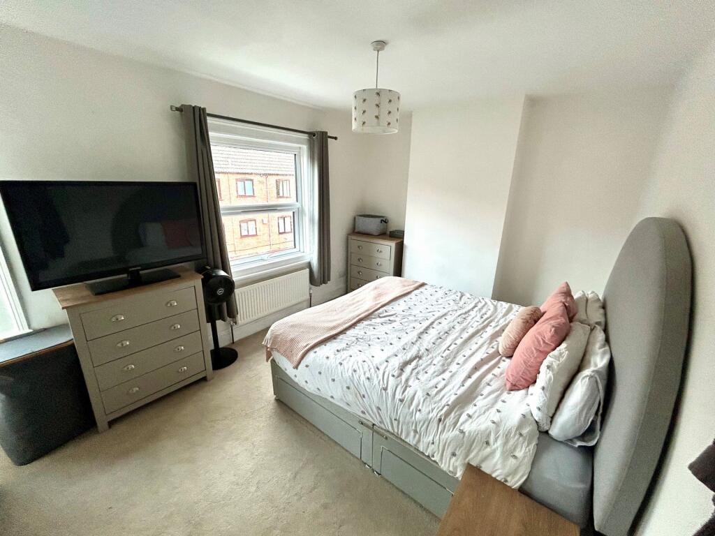 Additional property image - Seaton Road, Yeovil, BA20