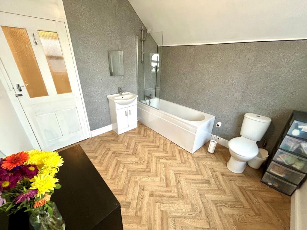 Additional property image - Seaton Road, Yeovil, BA20