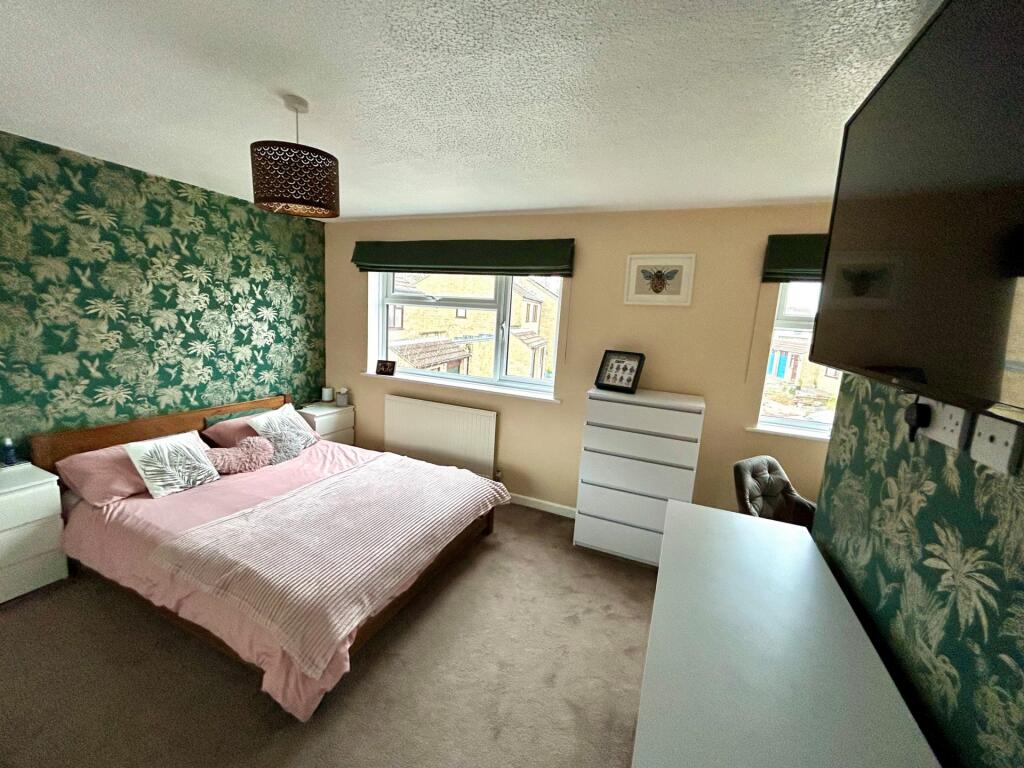 Additional property image - Clarks Close, Yeovil, BA22