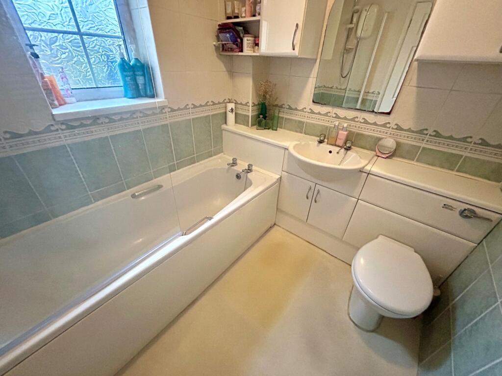 Additional property image - Hillborne Gardens, Yeovil, BA21